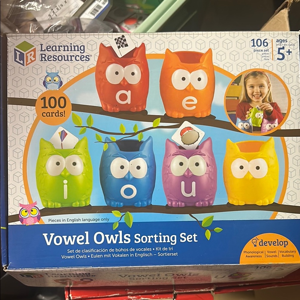 Learning Resources Vowel Owls Sorting Set - Multicolor